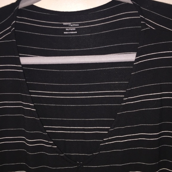 Daily Ritual Black Striped Tunic top - Picture 3 of 6